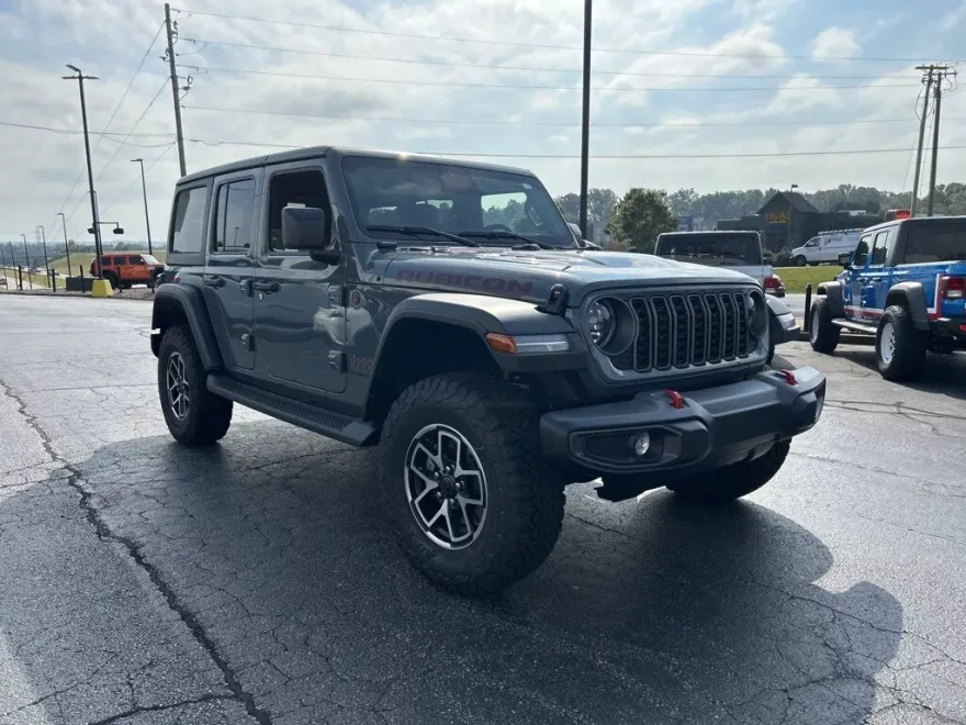 2025 Jeep Wrangler Rubicon photo 1