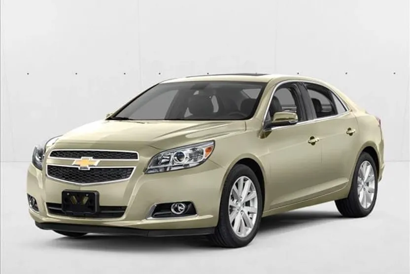2013 Chevrolet Malibu 1LT photo 1