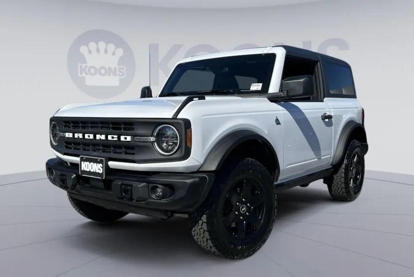 2024 Ford Bronco Black Diamond photo 1