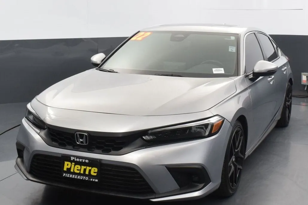 2022 Honda Civic Sport Touring photo 1