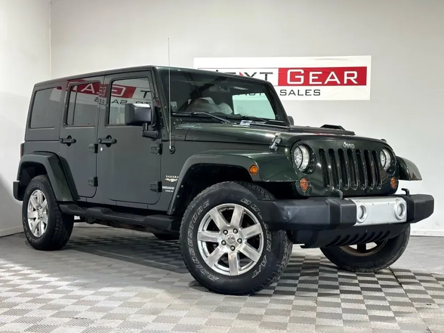 2011 Jeep Wrangler Unlimited Sahara photo 1