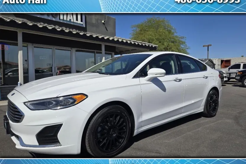 2020 Ford Fusion SEL photo 1