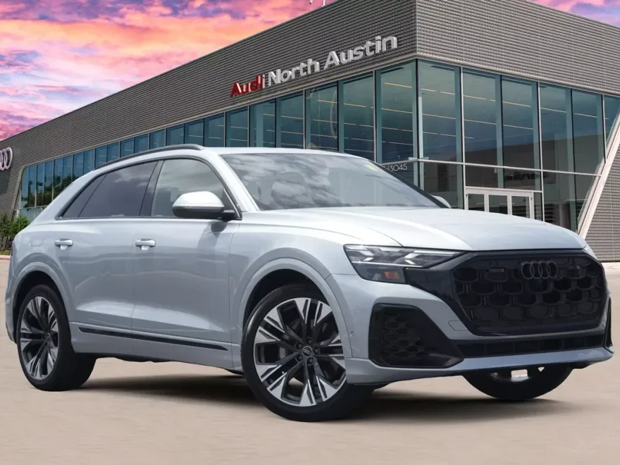 2025 Audi Q8 55 Prestige photo 1