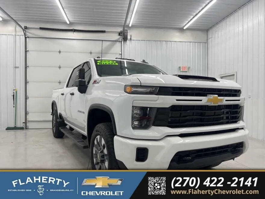 2024 Chevrolet Silverado 2500HD Custom photo 1