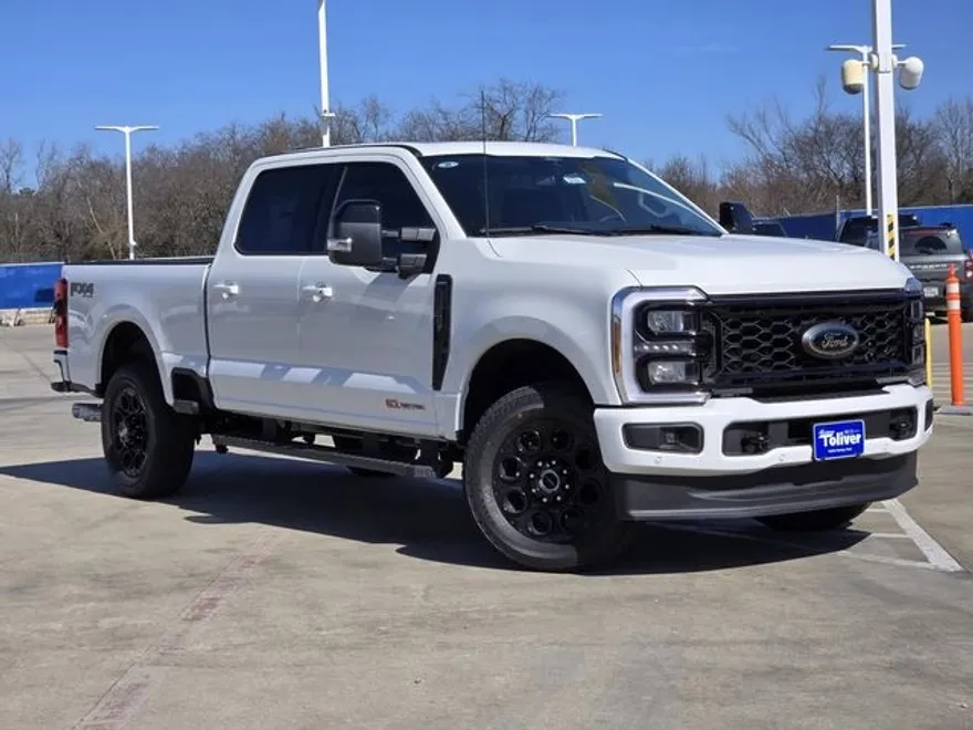 2025 Ford F-250 Lariat photo 1