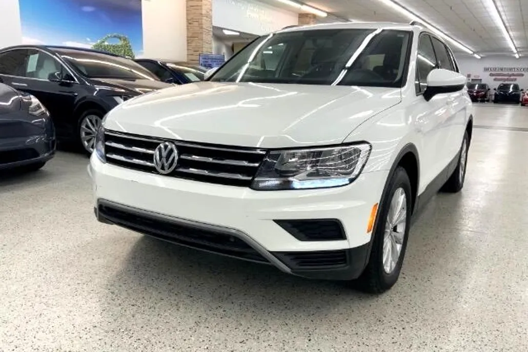 2019 Volkswagen Tiguan S photo 1