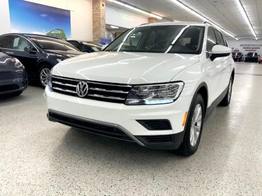 2019 Volkswagen Tiguan S photo 1