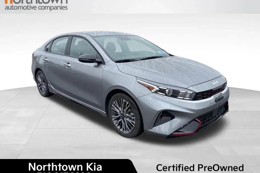 2024 Kia Forte GT-Line photo 1