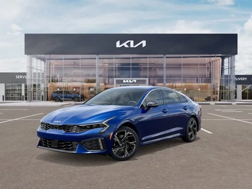 2025 Kia K5 GT-Line photo 1