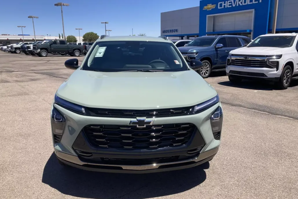 2025 Chevrolet Trax ACTIV photo 1