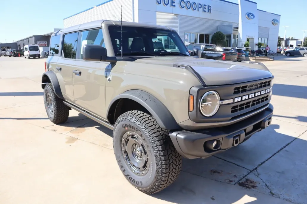 2025 Ford Bronco Big Bend photo 1
