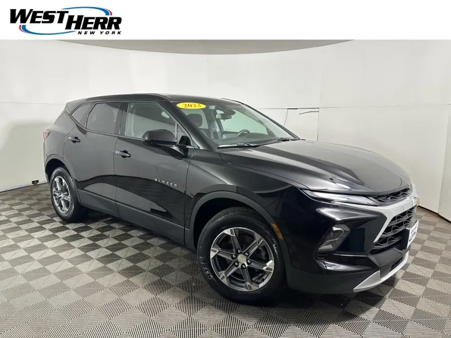 2023 Chevrolet Blazer 2LT photo 1