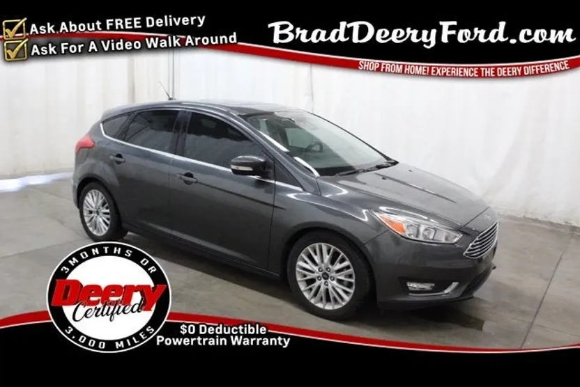 2017 Ford Focus Titanium photo 1