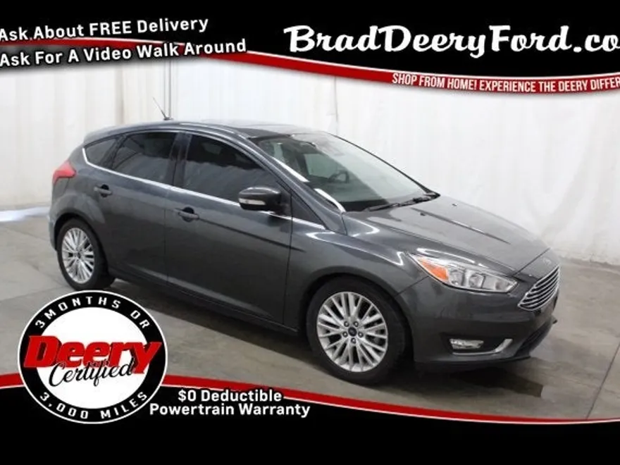 2017 Ford Focus Titanium photo 1