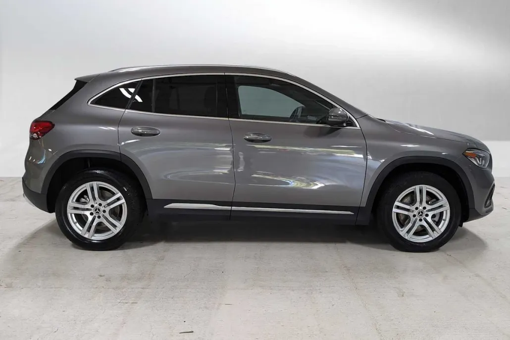 2022 Mercedes Benz GLA 250 4MATIC photo 1