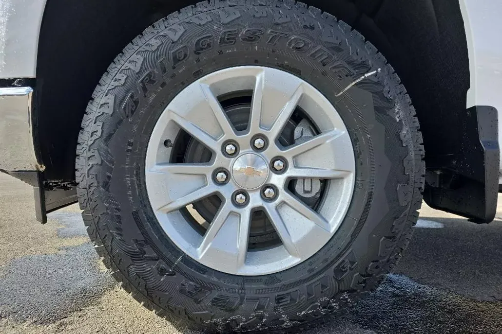 2025 Chevrolet Silverado Work Truck photo 1