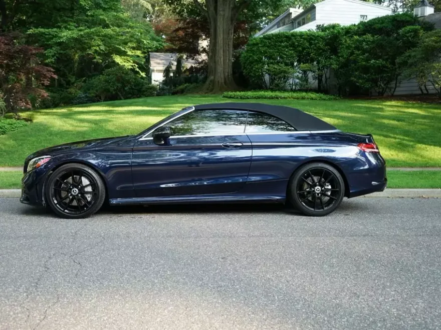 2019 Mercedes Benz C 300 photo 1