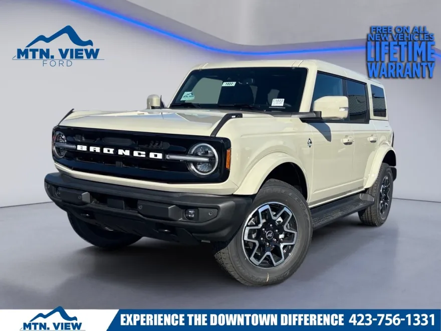 2025 Ford Bronco Outer Banks photo 1