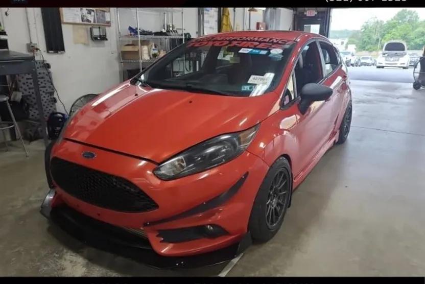 2014 Ford Fiesta ST photo 1