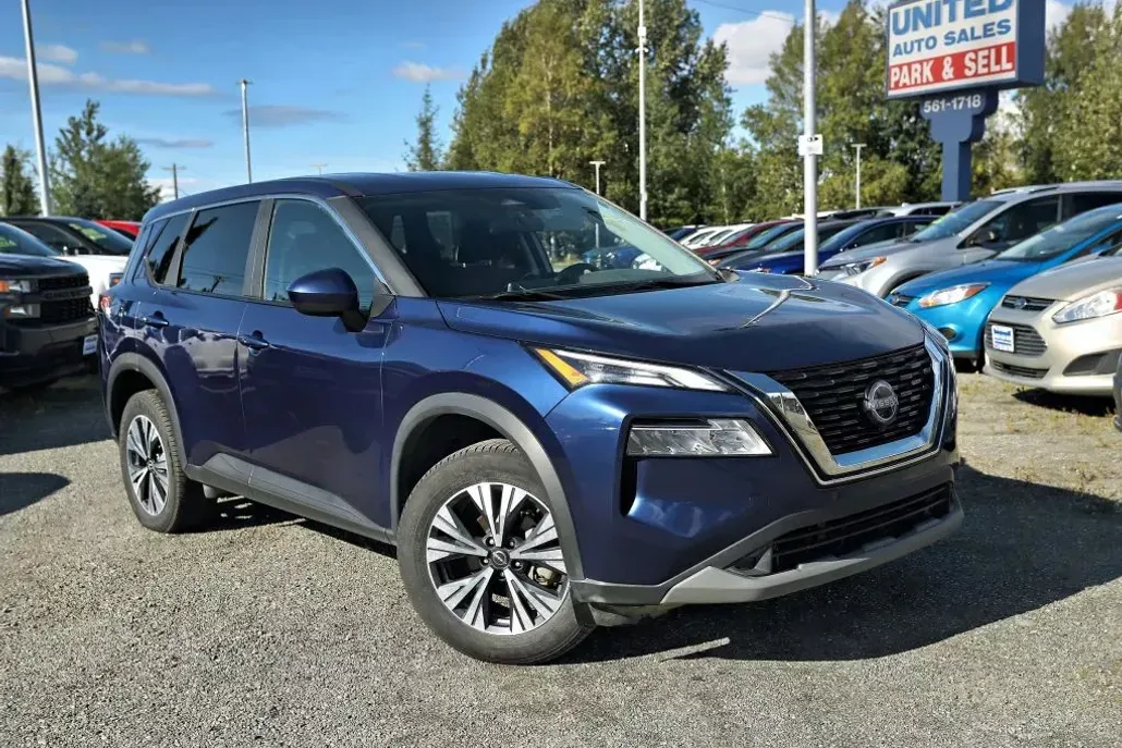 2023 Nissan Rogue SV photo 1