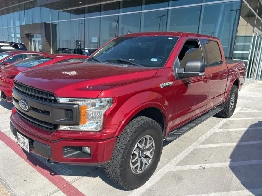 2019 Ford F-150 XLT photo 1