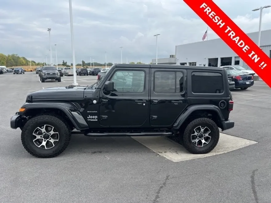 2018 Jeep Wrangler Unlimited Sahara photo 1