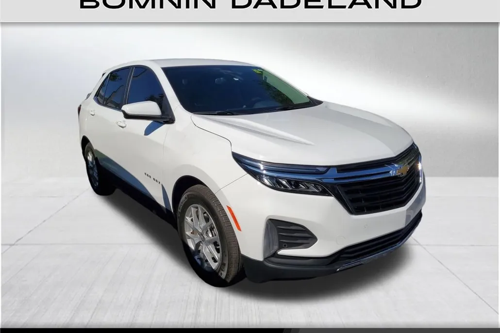 2024 Chevrolet Equinox LT photo 1