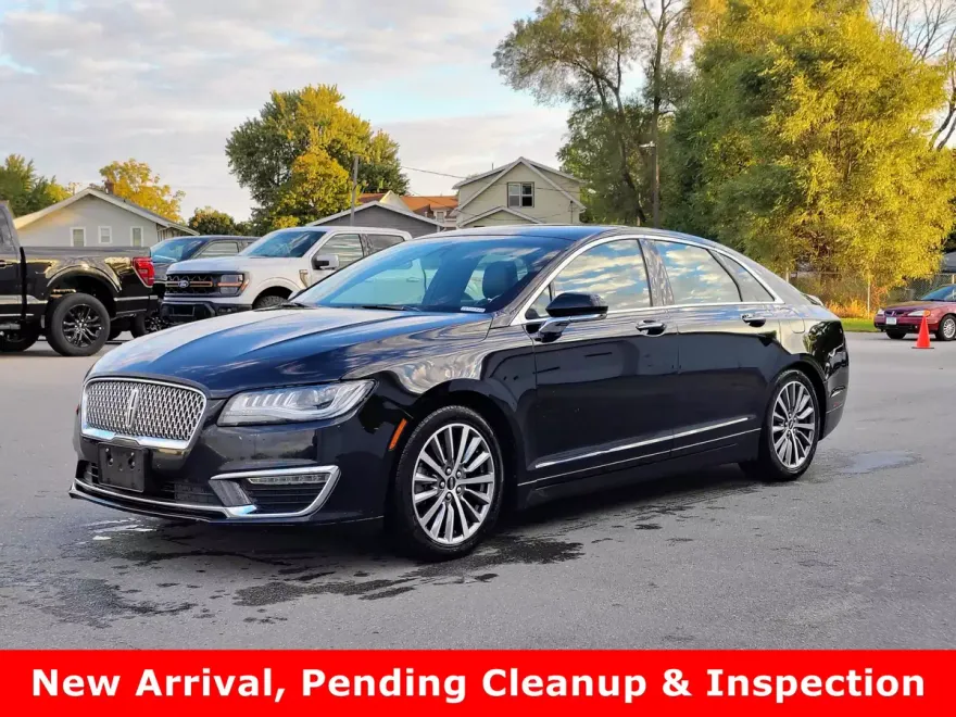 2020 Lincoln MKZ Standard photo 1