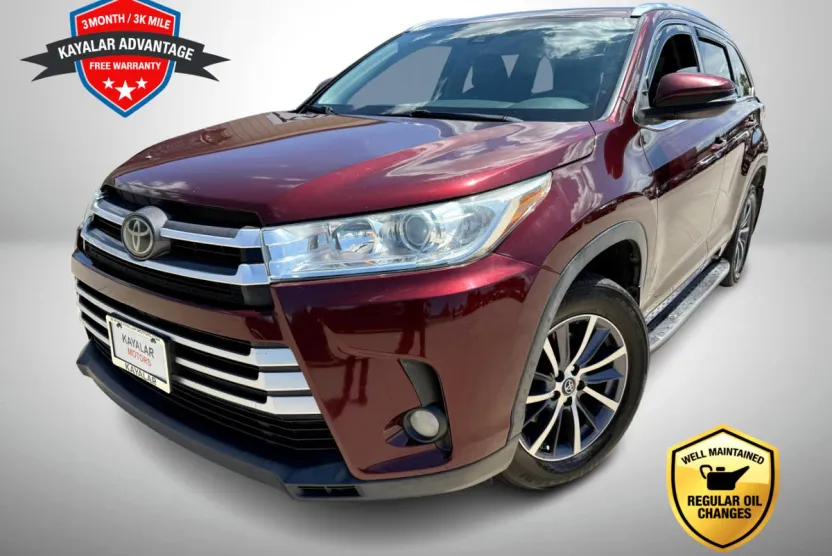 2017 Toyota Highlander SE photo 1