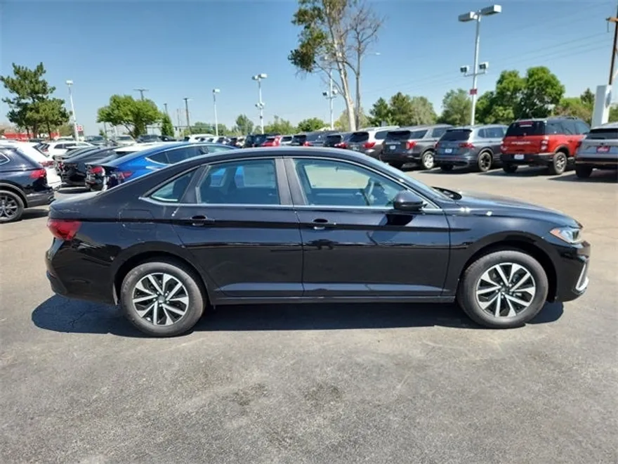 2025 Volkswagen Jetta 1.5T S photo 1