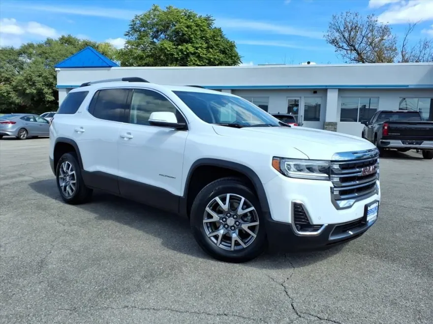 2023 Gmc Acadia SLT photo 1