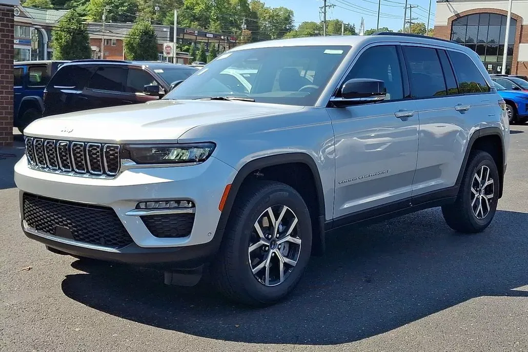 2025 Jeep Grand Cherokee Limited photo 1