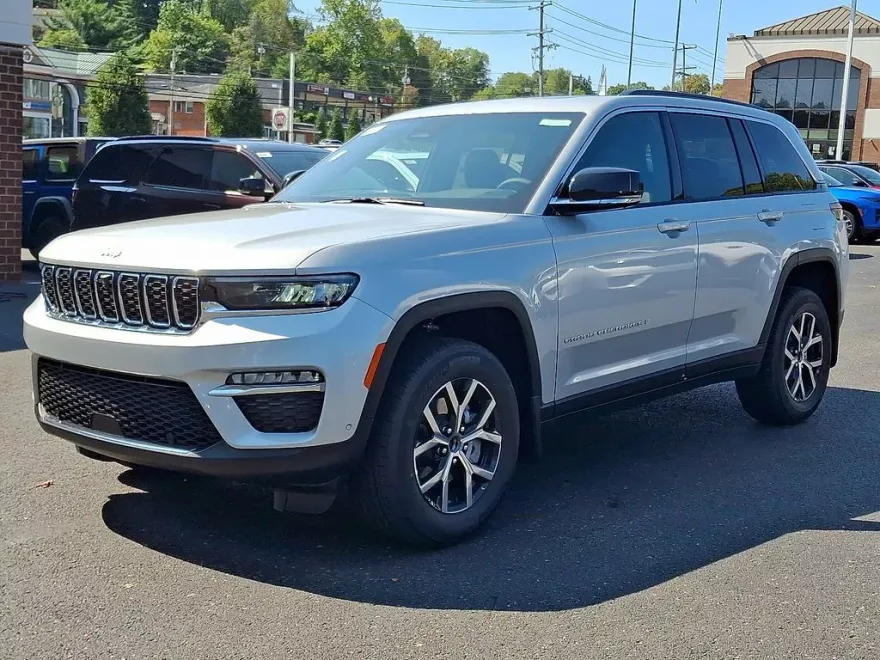 2025 Jeep Grand Cherokee Limited photo 1