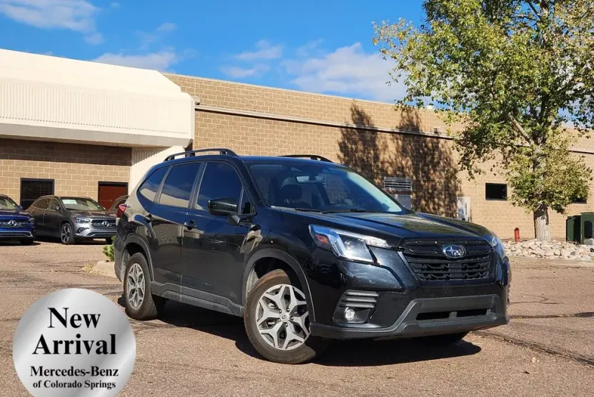 2024 Subaru Forester Premium Base photo 1