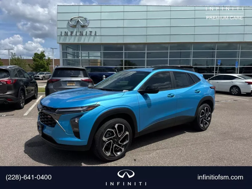 2025 Chevrolet Trax photo 1