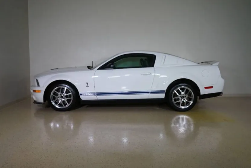 2007 Ford Mustang photo 1