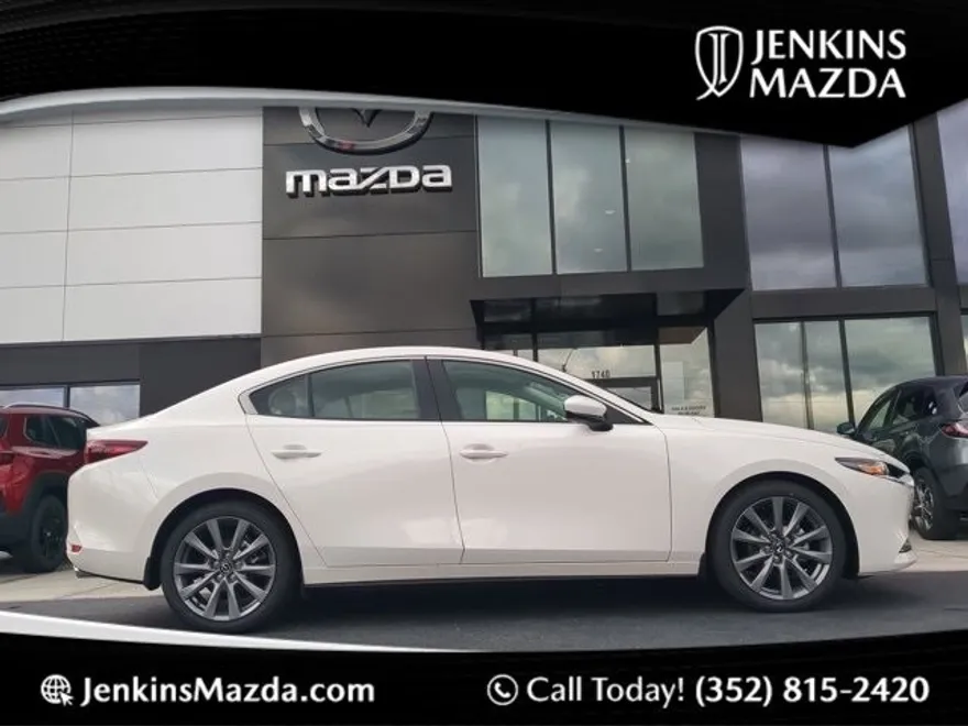 2024 Mazda Mazda3 Sedan 2.5 s Preferred photo 1