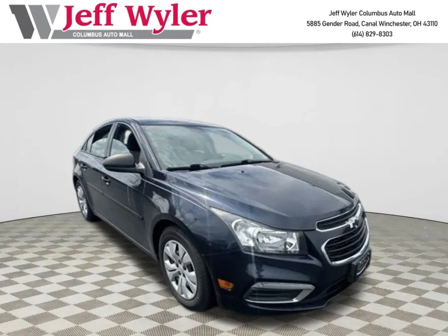 2015 Chevrolet Cruze L photo 1