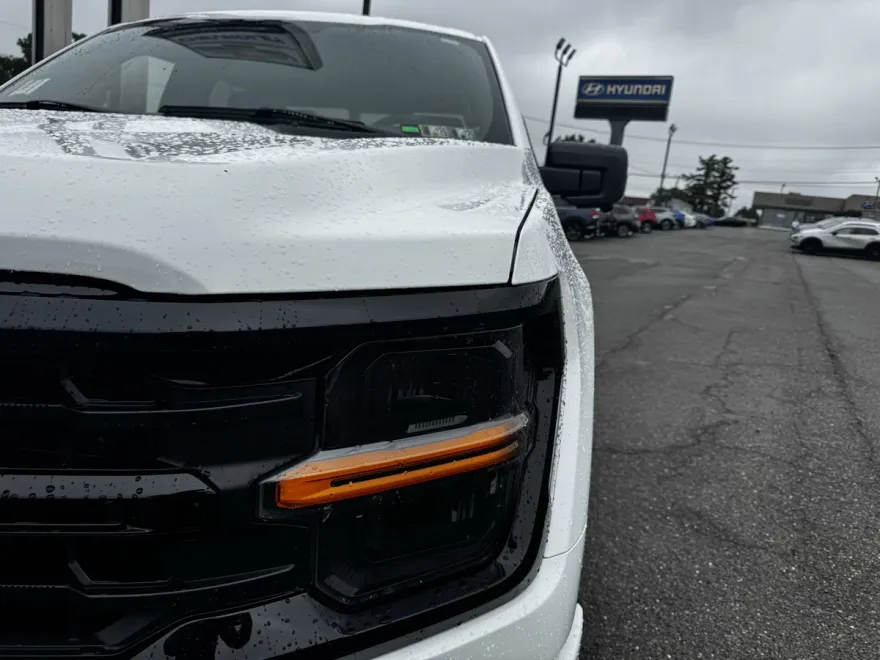 2024 Ford F-150 XLT photo 1