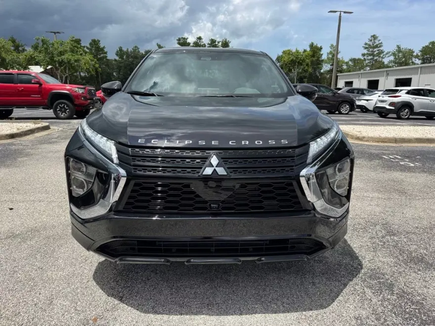 2025 Mitsubishi Eclipse Cross SEL photo 1