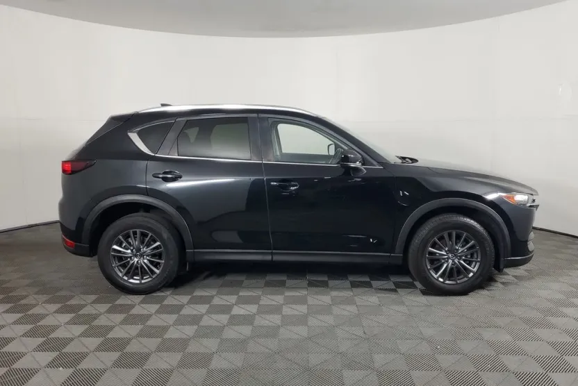 2021 Mazda CX-5 Touring photo 1