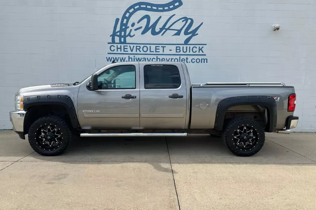 2012 Chevrolet Silverado 2500HD LT photo 1