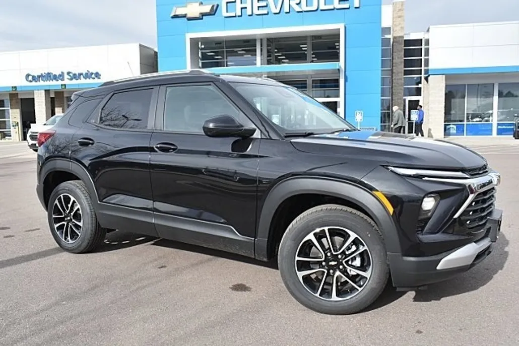2025 Chevrolet Trailblazer LT photo 1