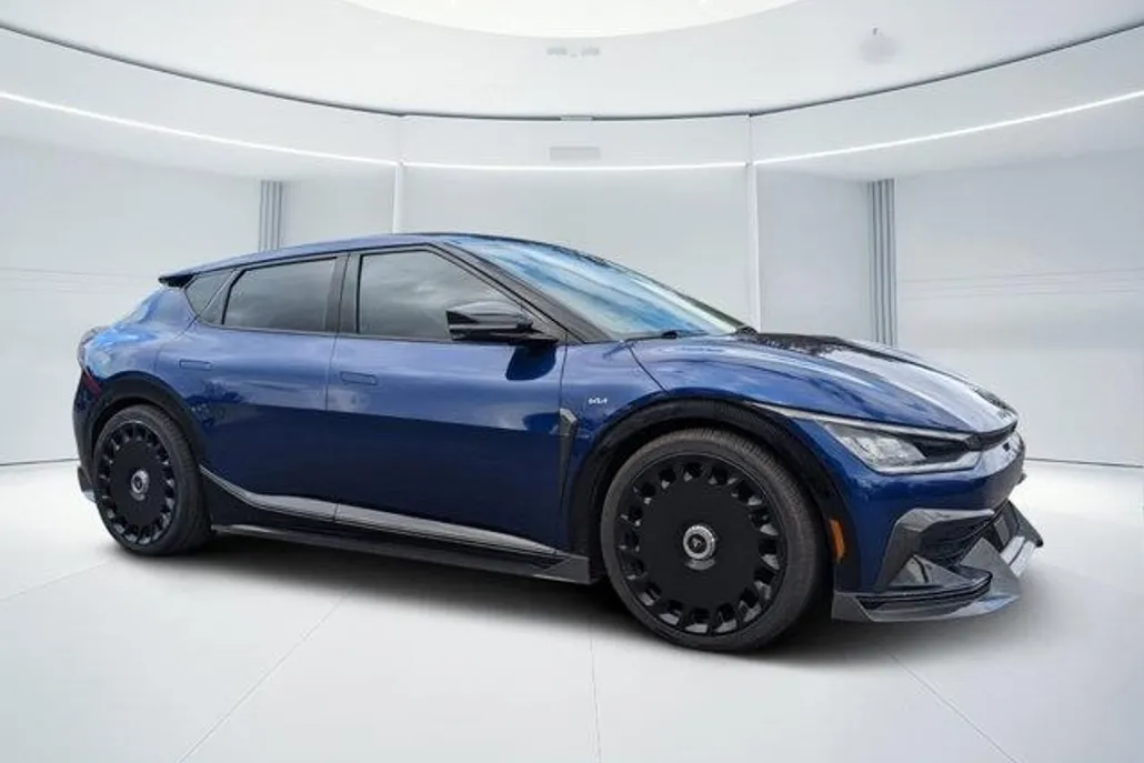 2023 Kia EV6 Wind photo 1