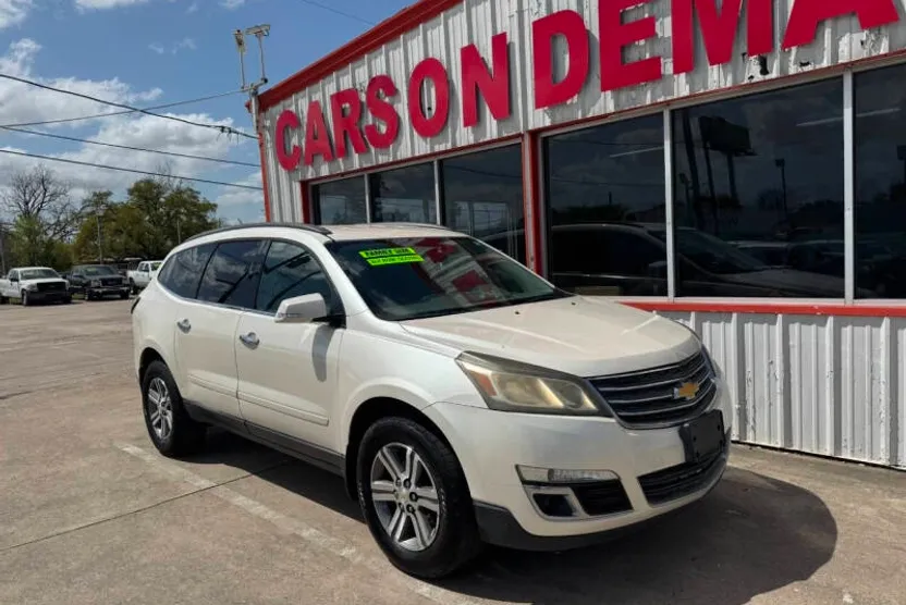 2015 Chevrolet Traverse 1LT photo 1
