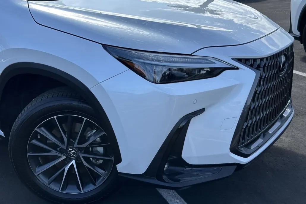 2022 Lexus NX 350 Premium photo 1