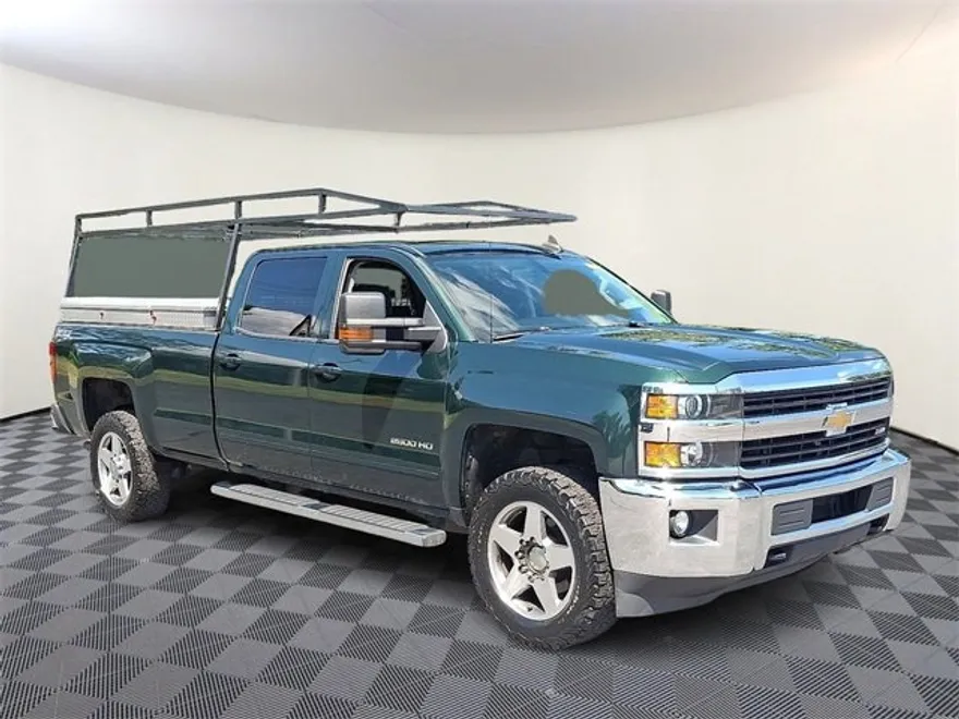 2015 Chevrolet Silverado 2500HD LT photo 1