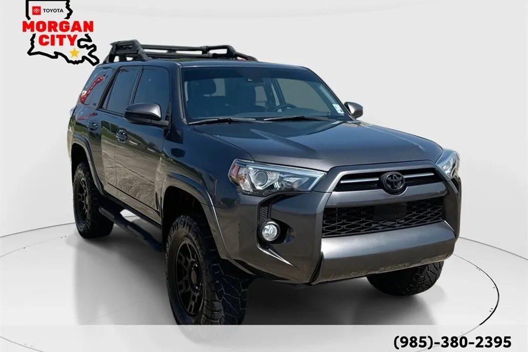 2020 Toyota 4Runner SR5 photo 1