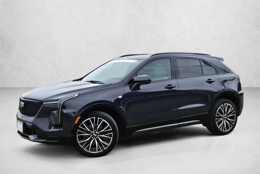 2025 Cadillac XT4 Sport photo 1