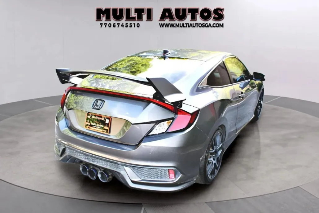 2017 Honda Civic Si photo 1